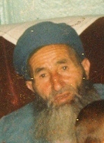 DOĞDUĞU GÜNLERİ VE ÇOCUKLUĞU